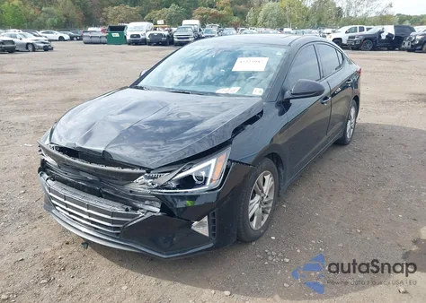 2020 Hyundai Elantra Value Edition z USA, uszkodzony, nr VIN 5NPD84LF5LH525239